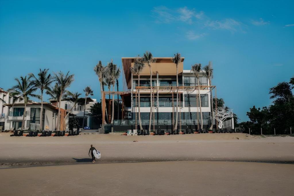 Eco Cozy Beachfront Resort Chaam Hua Hin Exterior photo