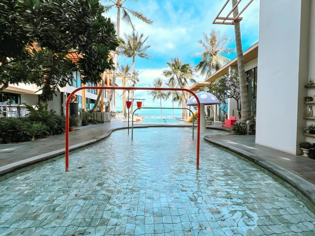 Eco Cozy Beachfront Resort Chaam Hua Hin Exterior photo